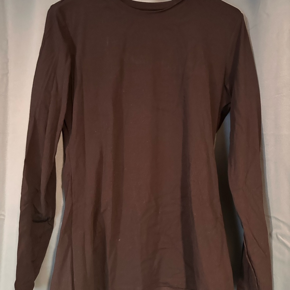 Set of 4 Figs Black and Grey Underscrub Longsleeve Shirts - Picture 8 of 13